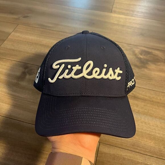 FootJoy‎ Titleist Navy Athletic Golf Fitted Hat Men L/XL -NWT - Picture 1 of 6